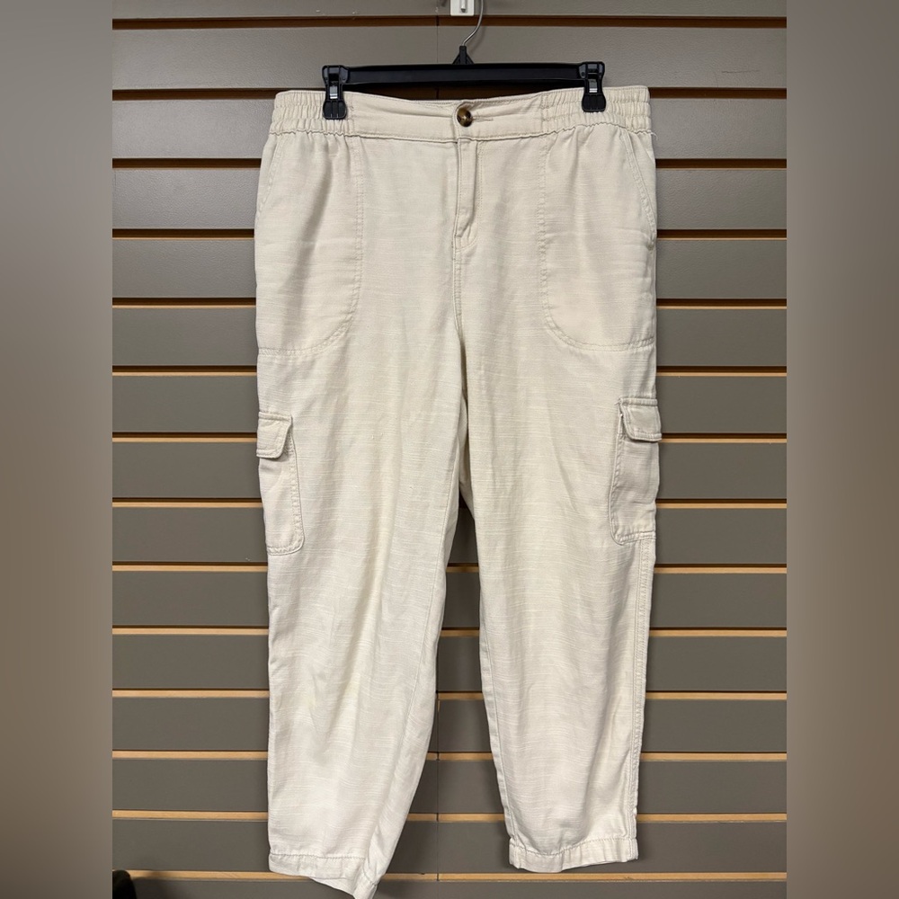 Women’s Cream Cargo Pants